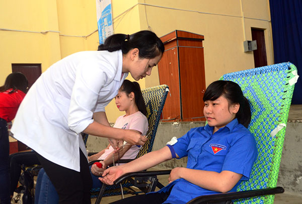 Hơn 200 sinh viên CĐSP Đà Lạt tham gia Ngày hội hiến máu tình nguyện