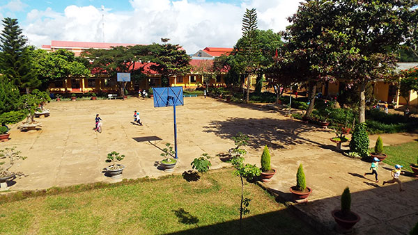 Trường Tiểu học Quảng Lập (Đơn Dương)