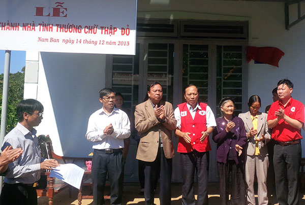Hội Chữ thập đỏ 5 tỉnh Tây Nguyên trao nhà tình thương cho người nghèo tại Lâm Hà
