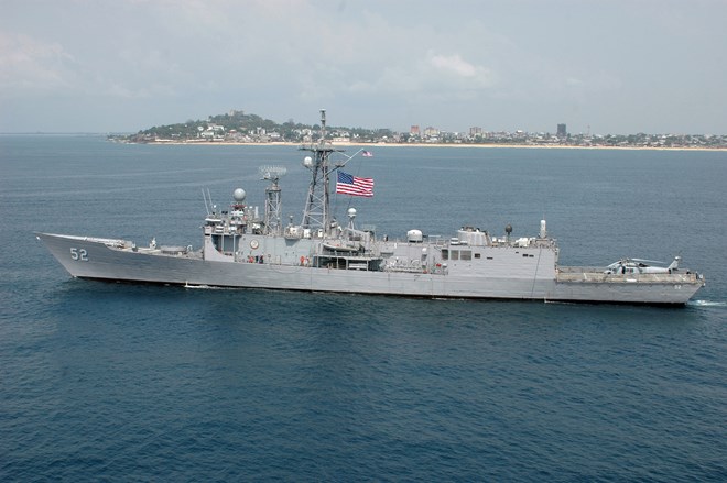 Khinh hạm trang bị tên lửa có điều khiển lớp Perry trong thương vụ vũ khí Mỹ định bán cho Đài Loan. (Nguồn: reddit.com)