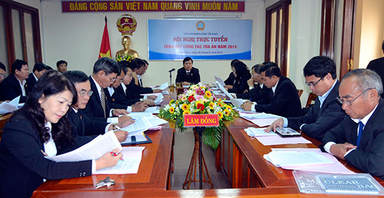 Đầu cầu Tòa án Lâm Đồng cùng tham dự hội nghị trực tuyến về Tổng kết công tác tòa án năm 2015