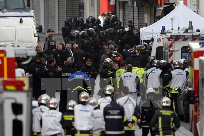 Vụ tấn công khủng bố tại Paris: IS đăng ảnh chụp các thủ phạm