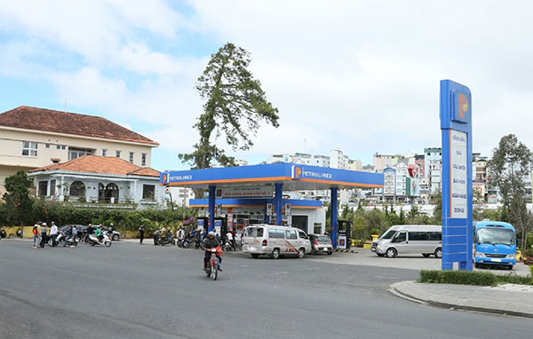 Hệ thống cửa hàng của Công ty Xăng dầu Lâm Đồng hoạt động hiệu quả
