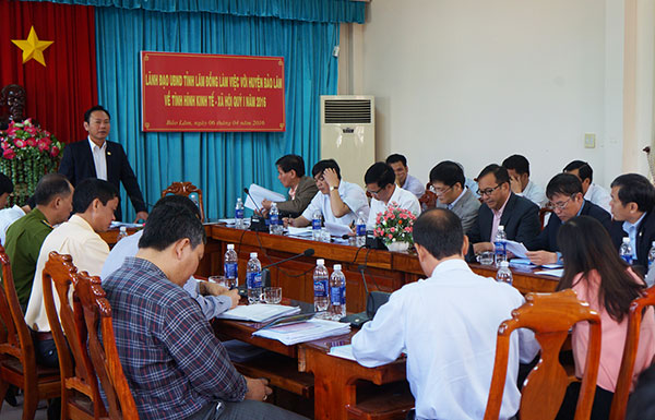 Đồng chí Nguyễn Văn Yên, Phó Chủ tịch UBND tỉnh, phát biểu chỉ đạo hội nghị