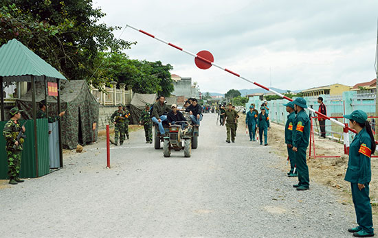 Thực binh thiết quân luật trong diễn tập KVPT huyện Đơn Dương năm 2014