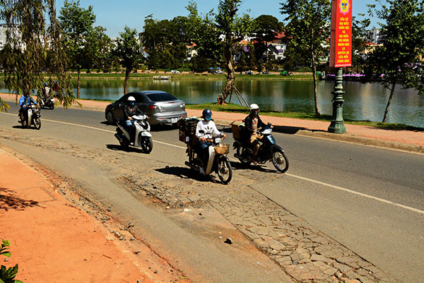 Khẩn trương hoàn nguyên các tuyến đường tại Đà Lạt