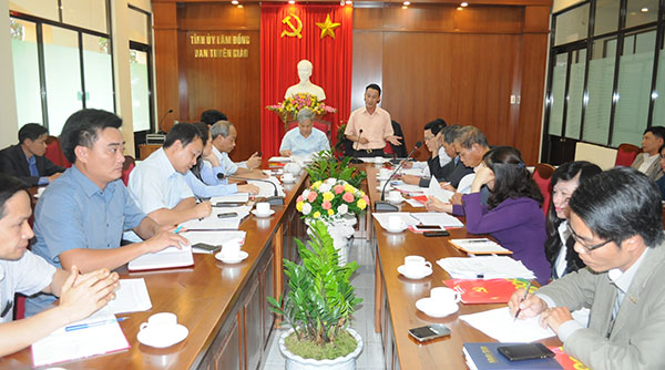 Đồng chí Trần Văn Hiệp – Trưởng Ban Tuyên giáo Tỉnh ủyphát biểu tại buổi làm việc