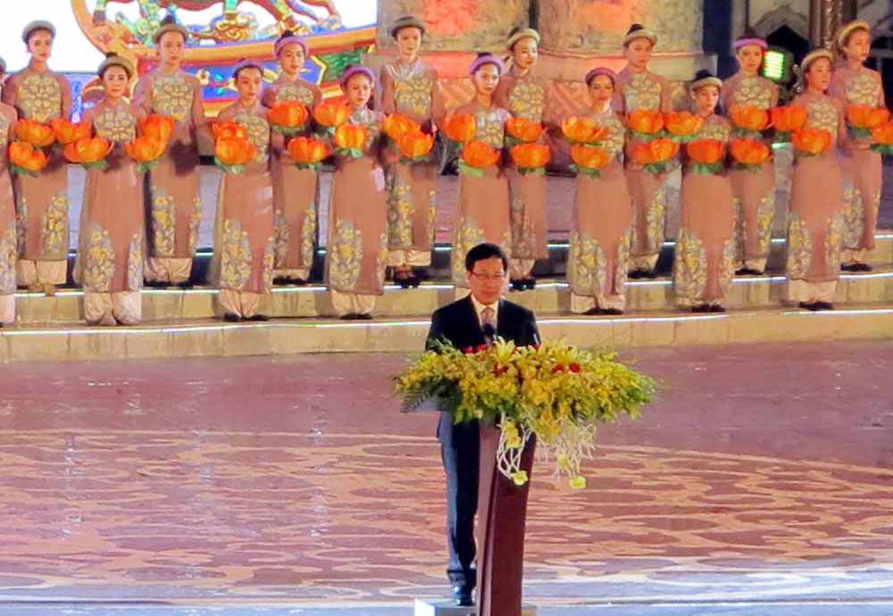 Phó Thủ tướng Chính phủ Phạm Bình Minh phát biểu tại khai mạc Festival Huế 2016