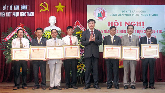 Bệnh viện YHCT Phạm Ngọc Thạch: Sơ kết 5 năm thực hiện QĐ 2166/QĐ-TTG về phát triển y dược cổ  truyền Việt Nam đến năm 2020