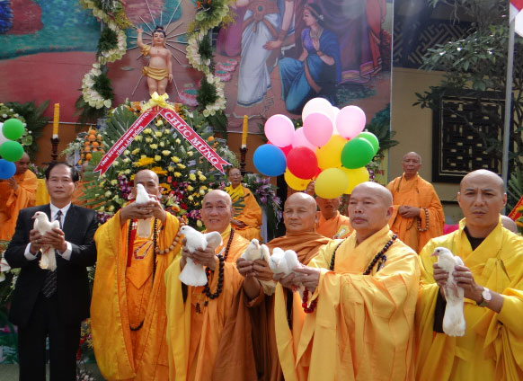 Đại lễ Phật đản PL 2560 - dương lịch 2016 được tổ chức long trọng