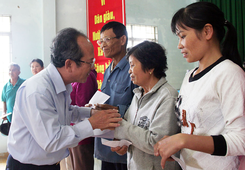 TP Hồ Chí Minh hỗ trợ 1 tỷ đồng giúp người dân Lâm Đồng khắc phục hạn hán