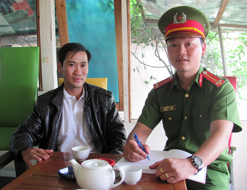 Công an phường 9, TP Đà Lạt tuyên truyền đến từng người dân về phong trào TDBVANTQ