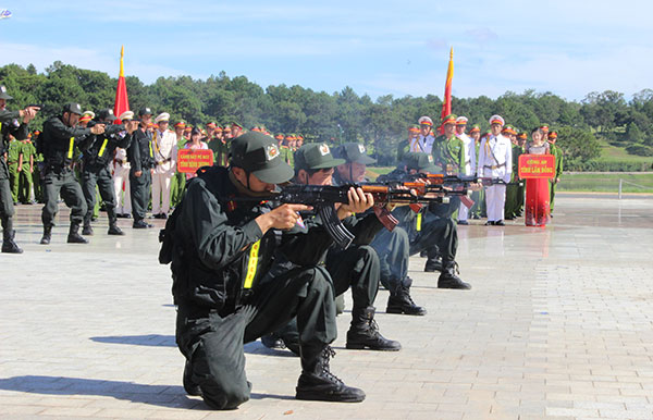 Diễn tập phương án phòng chống khủng bố cấp quốc gia tại Cảng hàng không Liên Khương vào năm 2012