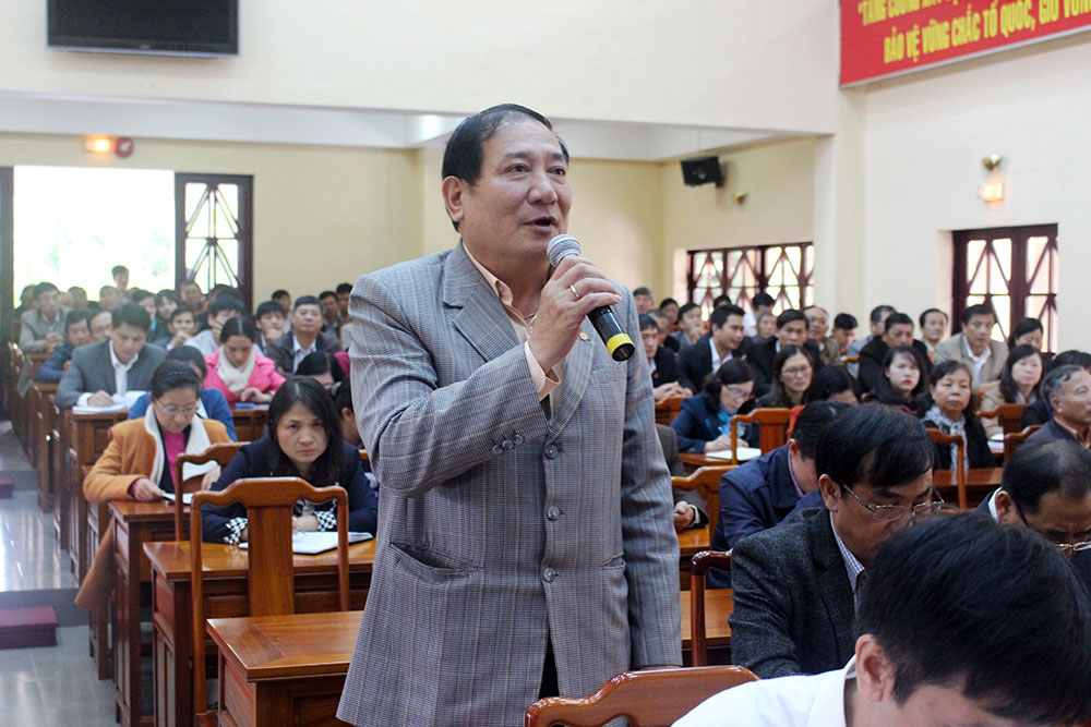 Đại diện cử tri Cục Thống kê Lâm Đồng kiến nghị với các ĐBQH
