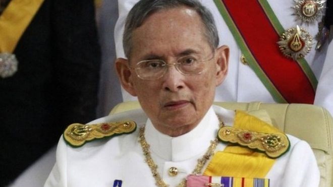 Nhà Vua Thái Lan Bhumipol Adulyadej qua đời ở tuổi 88