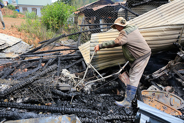 Đà Lạt: Hỏa hoạn thiêu rụi hai căn nhà