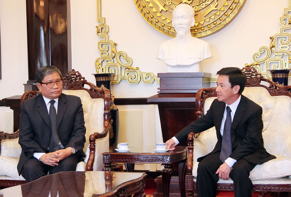 Tổng Lãnh sự quán Lào tại TP.HCM đến thăm xã giao lãnh đạo tỉnh Lâm Đồng