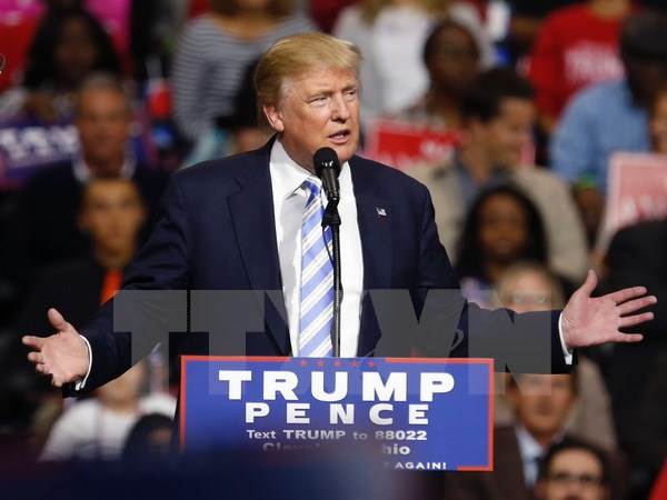 Ông Donald Trump trong chiến dịch vận động tranh cử ở Cleveland, Ohio ngày 22/10. (Nguồn: AFP/TTXVN)