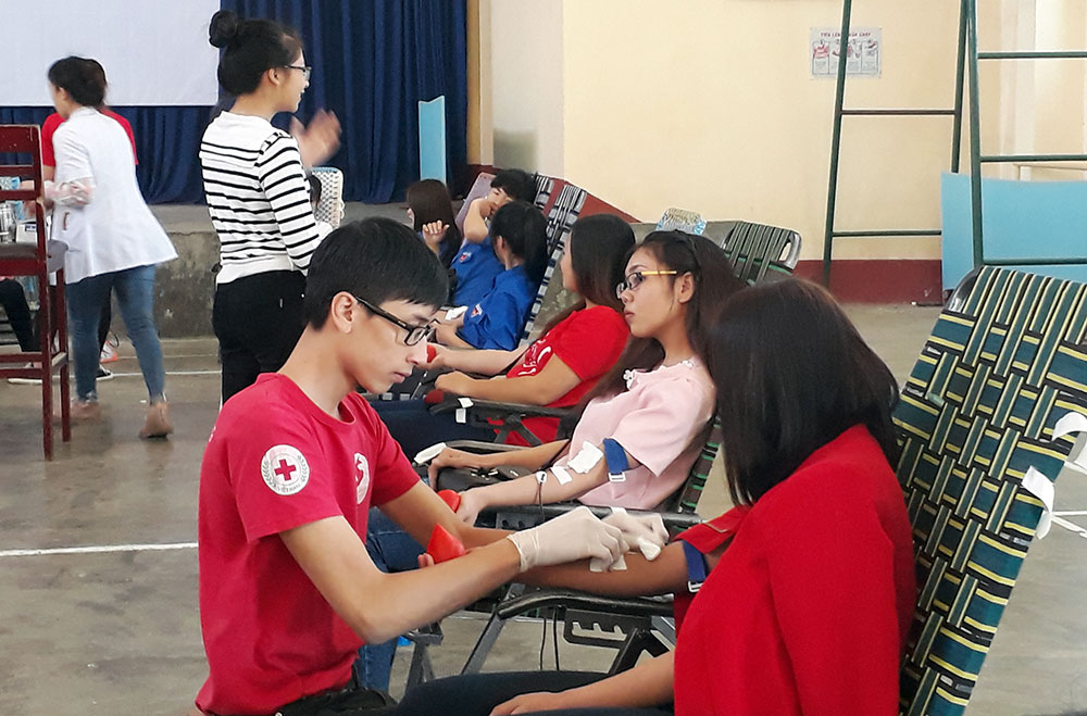 Kỷ niệm 70 năm Ngày thành lập Hội CTĐ Việt Nam: Thu được gần 500 đơn vị máu trong ngày hội Hiến máu tình nguyện