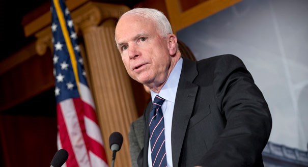 Thượng nghị sỹ John McCain chỉ trích Tổng thống Trump rút khỏi TPP