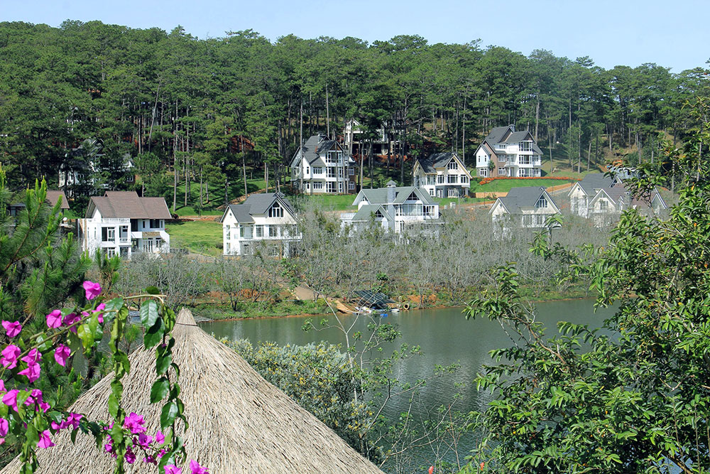 Khu du lịch hồ Tuyền Lâm và công tác quản lý, bảo vệ rừng