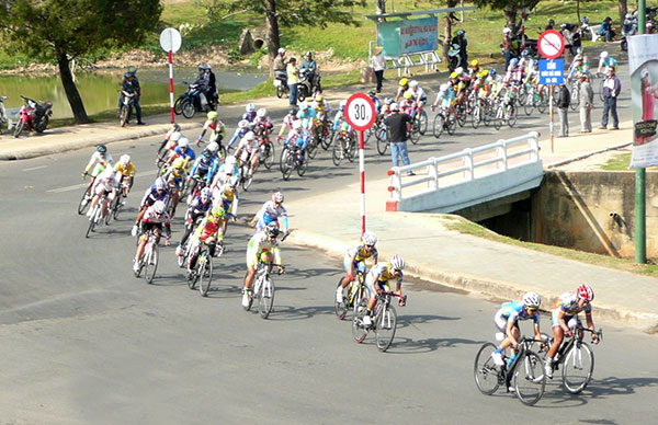 Đoàn đua xe đạp nữ quốc tế Bình Dương mở rộng 2017 sẽ đến Lâm Đồng - Đà Lạt trong ngày 9/3
