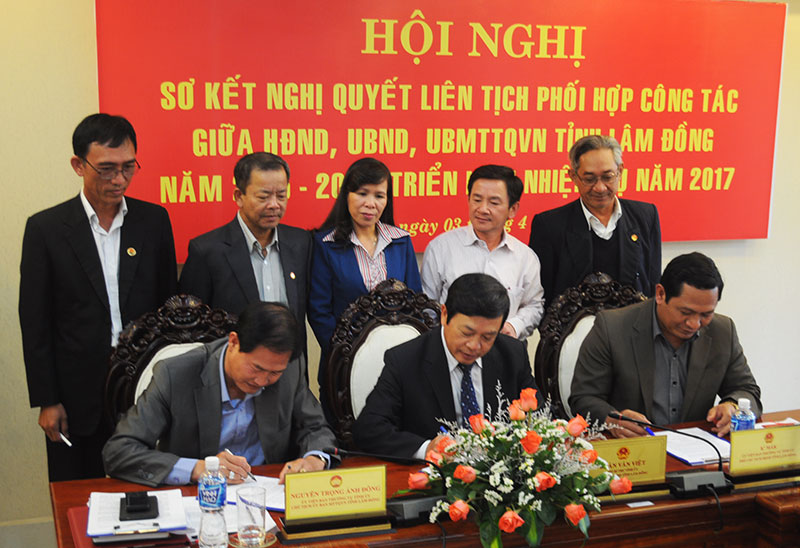 Sơ kết thực hiện Nghị quyết liên tịch phối hợp công tác giữa HĐND, UBND và UBMTTQ Việt Nam tỉnh