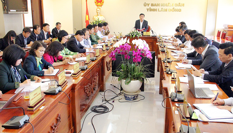 Thay mặt UBND tỉnh, Chủ tịch Đoàn Văn Việt đặt ra nhiều nhiệm vụ quan trọng và cụ thể đối với các sở, ngành và các địa phương thời gian tới  