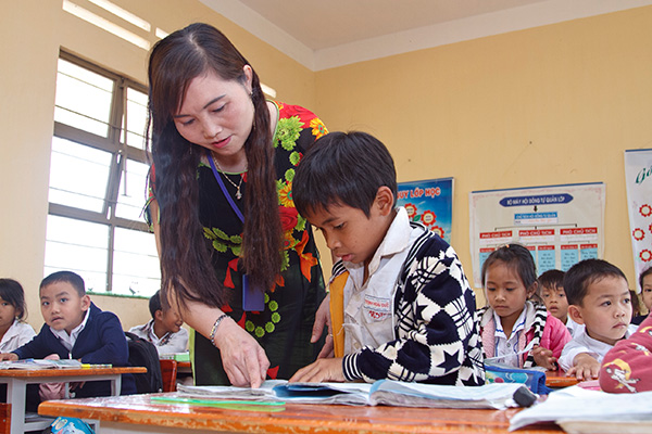 Một buổi dạy và học tại Trường Tiểu học Đa Nung (Đạ Đờn, Lâm Hà). Ảnh: Phan Nhân