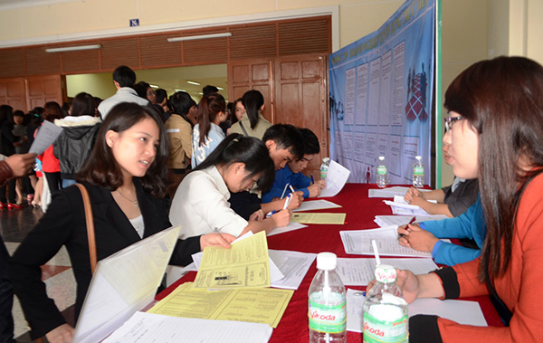 Trường Đại học Yersin Đà Lạt thường xuyên liên kết với các doanh nghiệp để tư vấn nghề nghiệp và giới thiệu việc làm cho sinh viên
