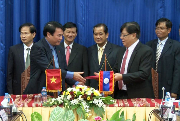 Đoàn công tác tỉnh Lâm Đồng thăm và làm việc tại Lào