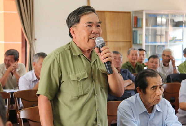 Cử tri thị trấn Di Linh phản ánh những vấn đề mà người dân quan tâm
