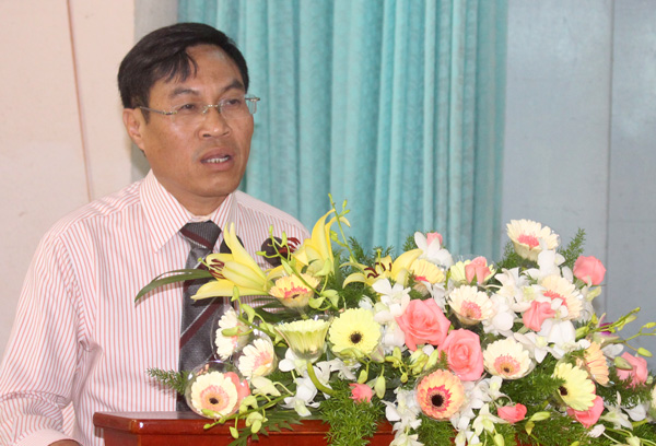 Ông Võ Ngọc Hiệp, Chủ tịch UBND thành phố Đà Lạt giải trình, tiếp thu ý kiến kiến nghị của đại biểu HĐND