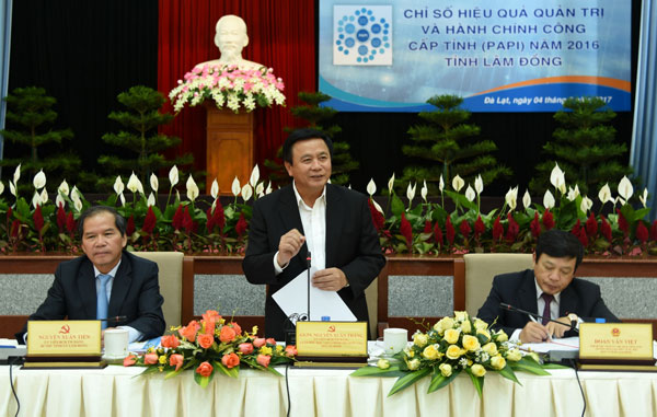 GS.TS Nguyễn Xuân Thắng phát biểu tại hội nghị