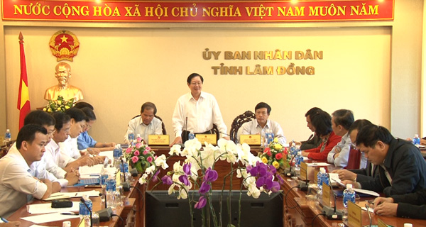 Bộ trưởng Bộ Nội vụ Lê Vĩnh Tân phát biểu tại buổi làm việc. Ảnh: B.Trung