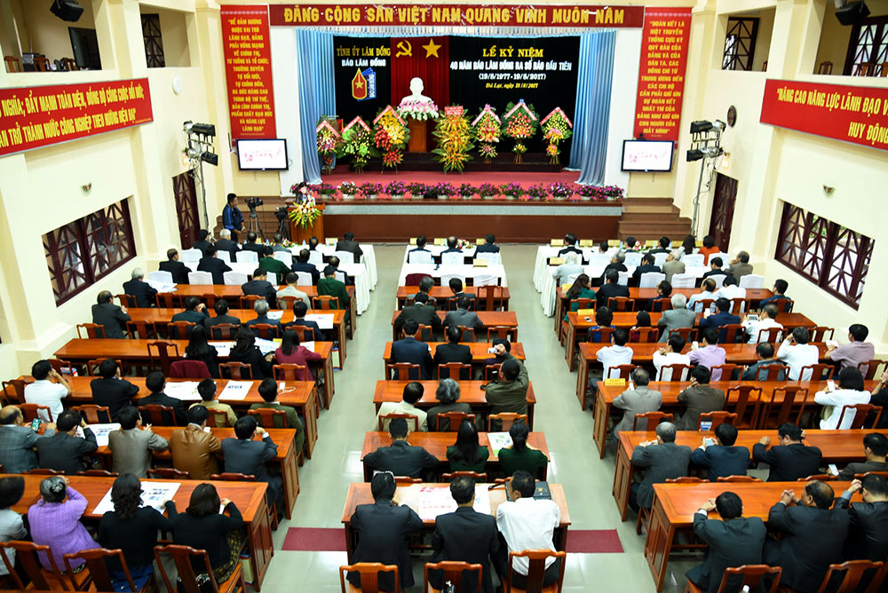 Toàn cảnh Lễ kỷ niệm 40 năm Báo Lâm Đồng ra số báo đầu tiên tại Hội trường Tỉnh ủy Lâm Đồng chiều ngày 18/8