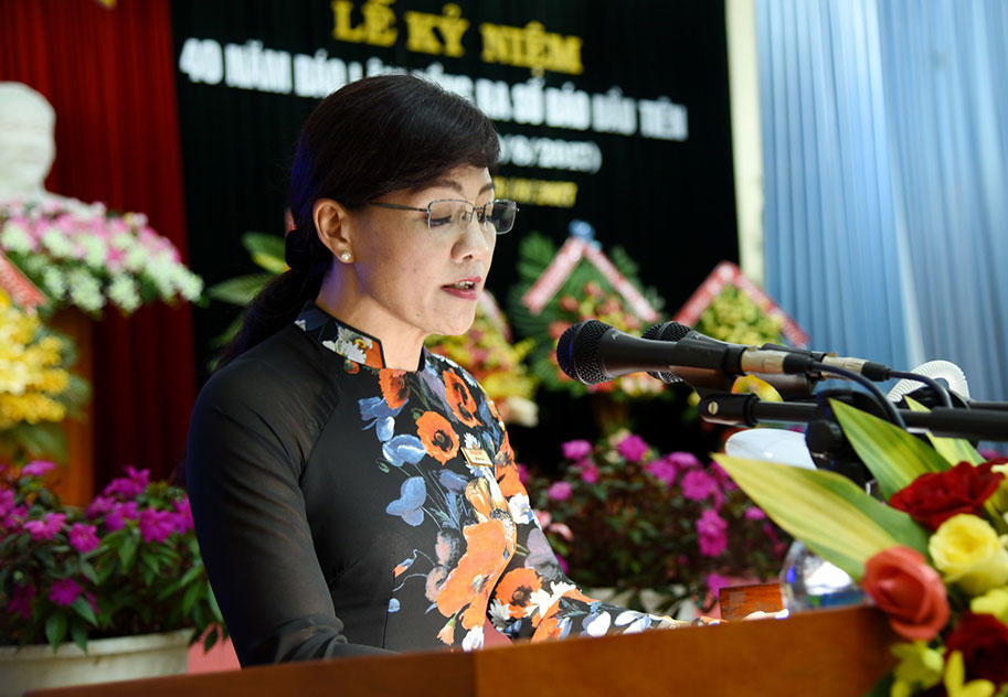 Bà Hồ Thị Lan – Phó Tổng biên tập Báo Lâm Đồng ôn lại truyền thống 40 năm