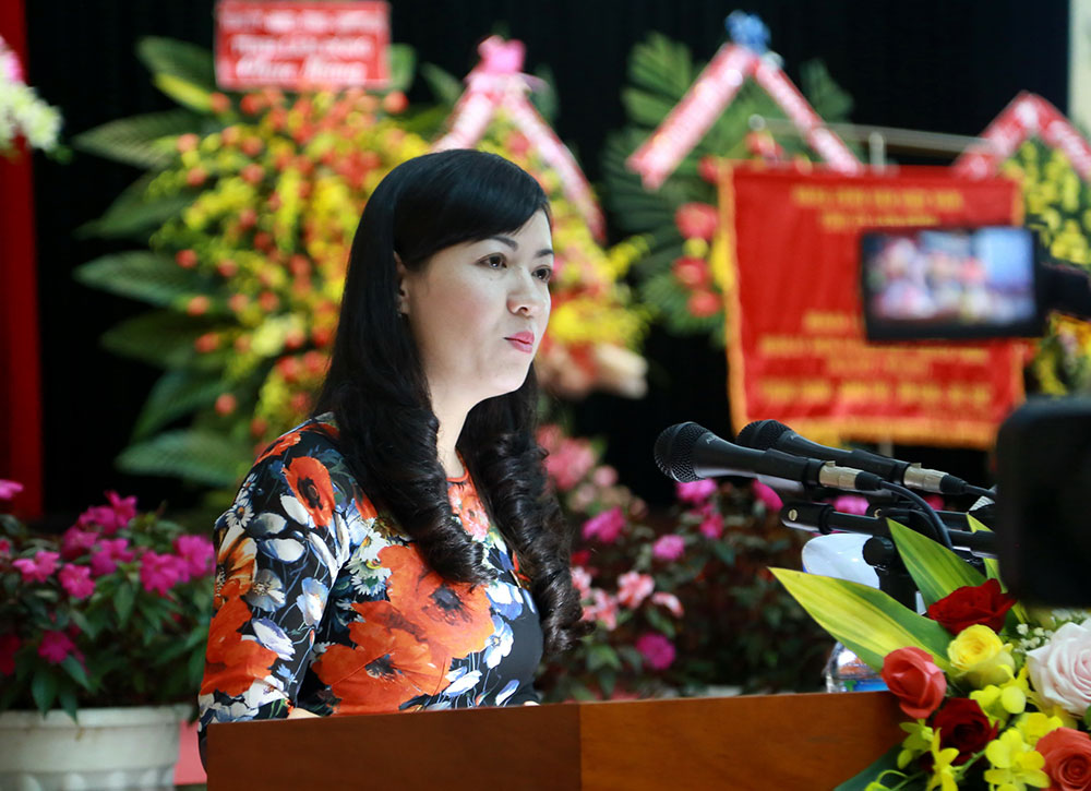 Đội ngũ phóng viên trẻ phát biểu tại Lễ kỷ niệm tiếp nối truyền thống tốt đẹp trong 40 năm qua của Báo Lâm Đồng