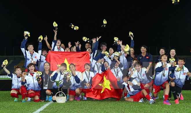 Giành ​HCV, đội tuyển nữ Việt Nam nhận thưởng gần 4 tỷ đồng