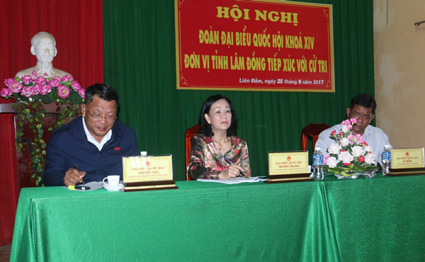 Đoàn ĐBQH đơn vị tỉnh Lâm Đồng tiếp xúc với cử tri huyện Di Linh