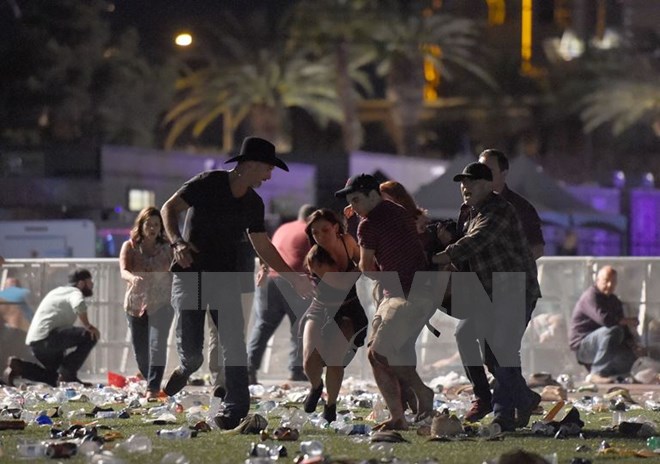 Vụ xả súng ở Las Vegas: Số thương vong tăng lên gần 580 người