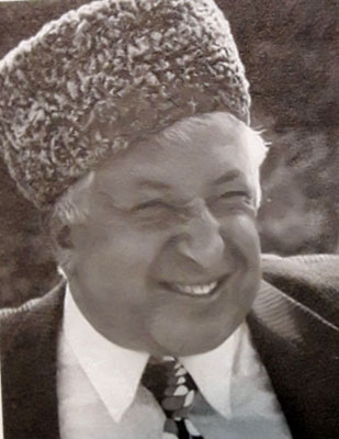 Nhà thơ Raxun Gamzatov