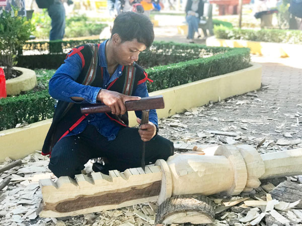 Festival Văn hóa Cồng chiêng Tây Nguyên 2018 tại Gia Lai: Nhiều bạn trẻ tham gia các trình diễn nghề truyền thống