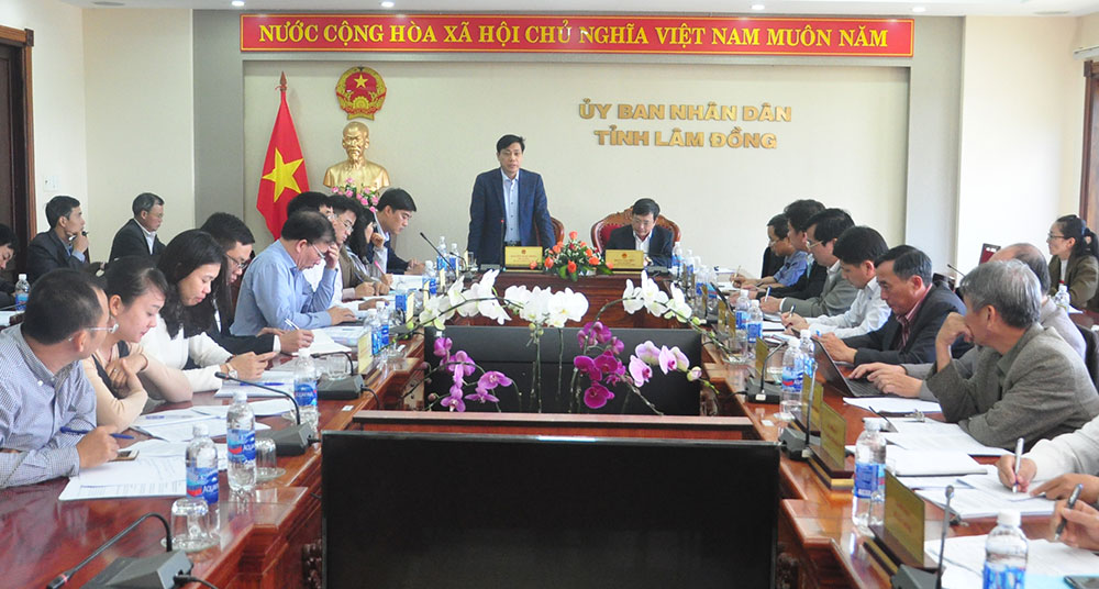 Thứ trưởng Nguyễn Ngọc Đông kiểm tra cải cách hành chính tại Lâm Đồng