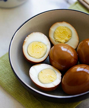 Trứng ngâm xì dầu kiểu Nhật