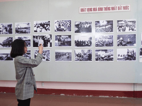 Bảo tàng Lâm Đồng: Triển lãm hình ảnh &quot;44 năm hoà bình, thống nhất đất nước&quot;
