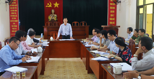 Ông Đoàn Kim Đình - Phó Chủ tịch UBND TP Bảo Lộc phát biểu chỉ đạo cơ quan chức năng vào cuộc đảm bảo ANTT tại buổi làm việc