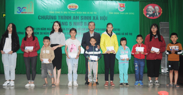 Chương trình An sinh xã hội "Tháng 5 nhớ Bác" tại Đà Lạt