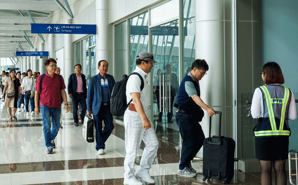 Những vị khách đầu tiên đến Đà Lạt bằng đường bay thẳng từ Jeju