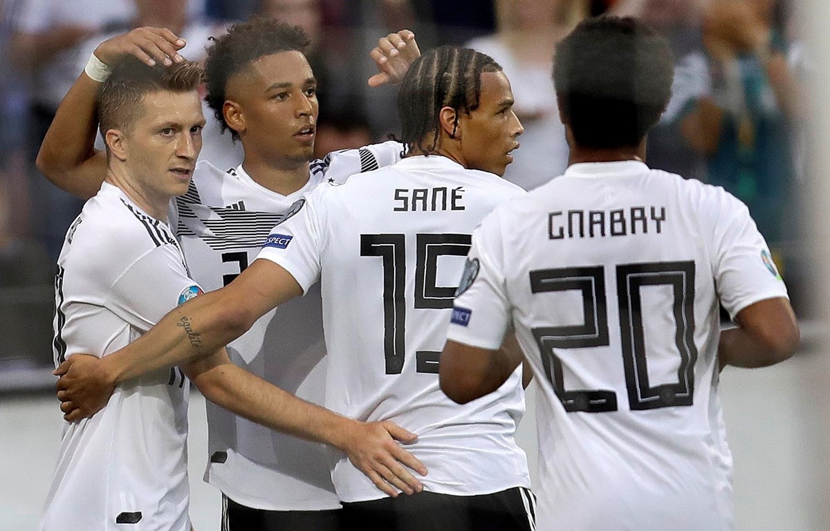 Vòng loại Euro: Đức thắng hủy diệt 8-0, Pháp tìm lại niềm vui